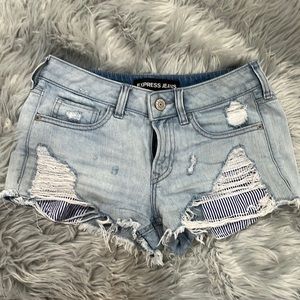 Express low rise distressed denim shorts